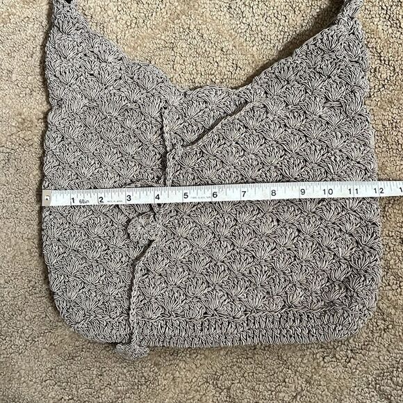 Crochet Works bag with acrylic shoulder strap. - Picture 7 of 10